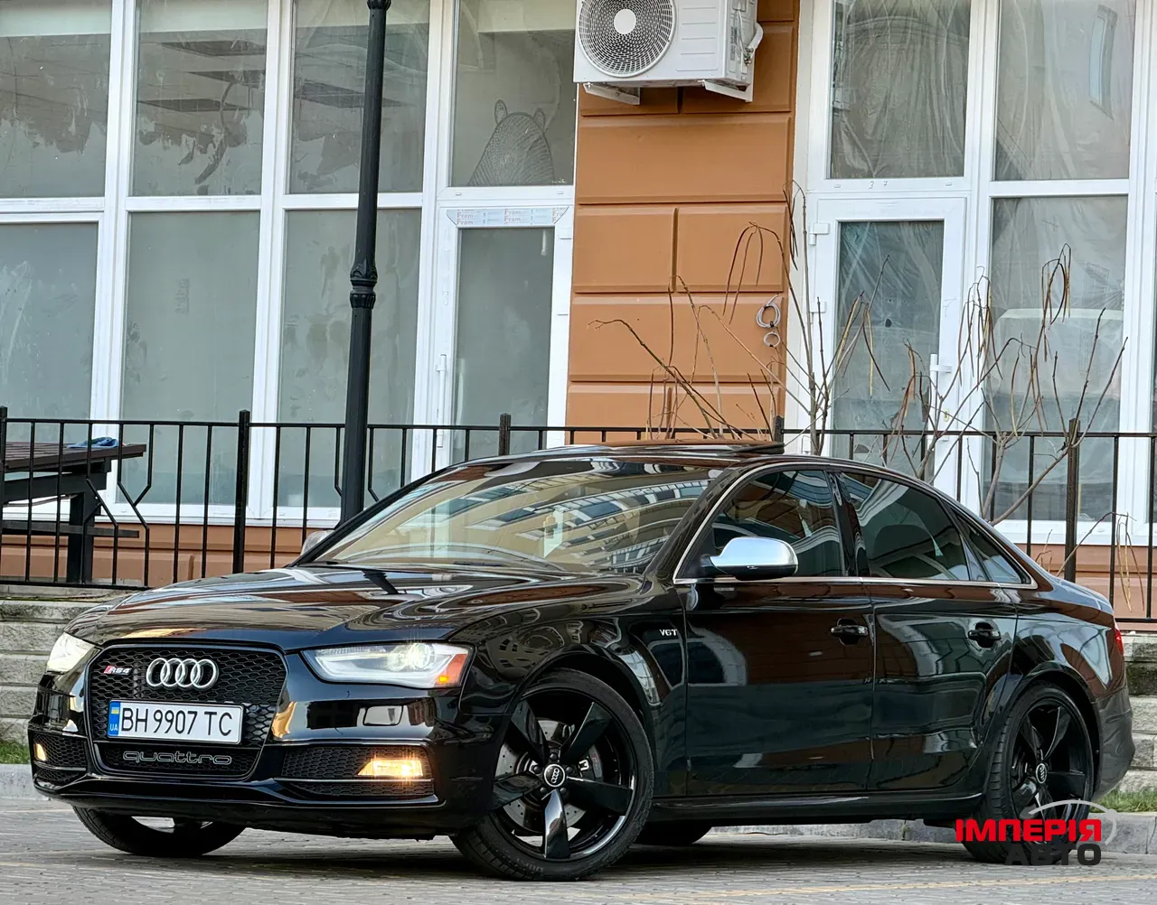 Audi S4 - фото 4