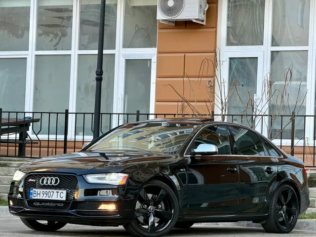 Audi S4 - фото 4