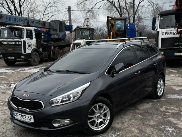 Kia Ceed - фото 2