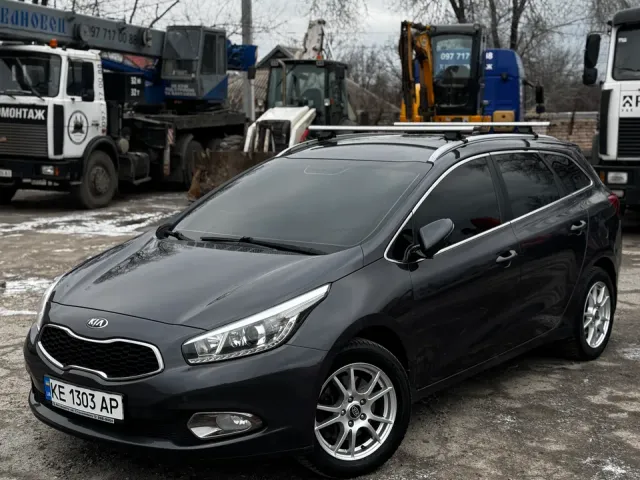 Kia Ceed - фото 4