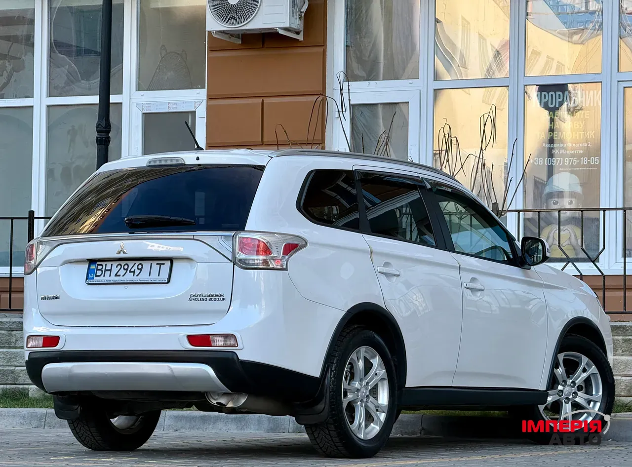 Mitsubishi Outlander - фото 26