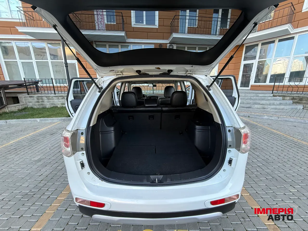 Mitsubishi Outlander - фото 34