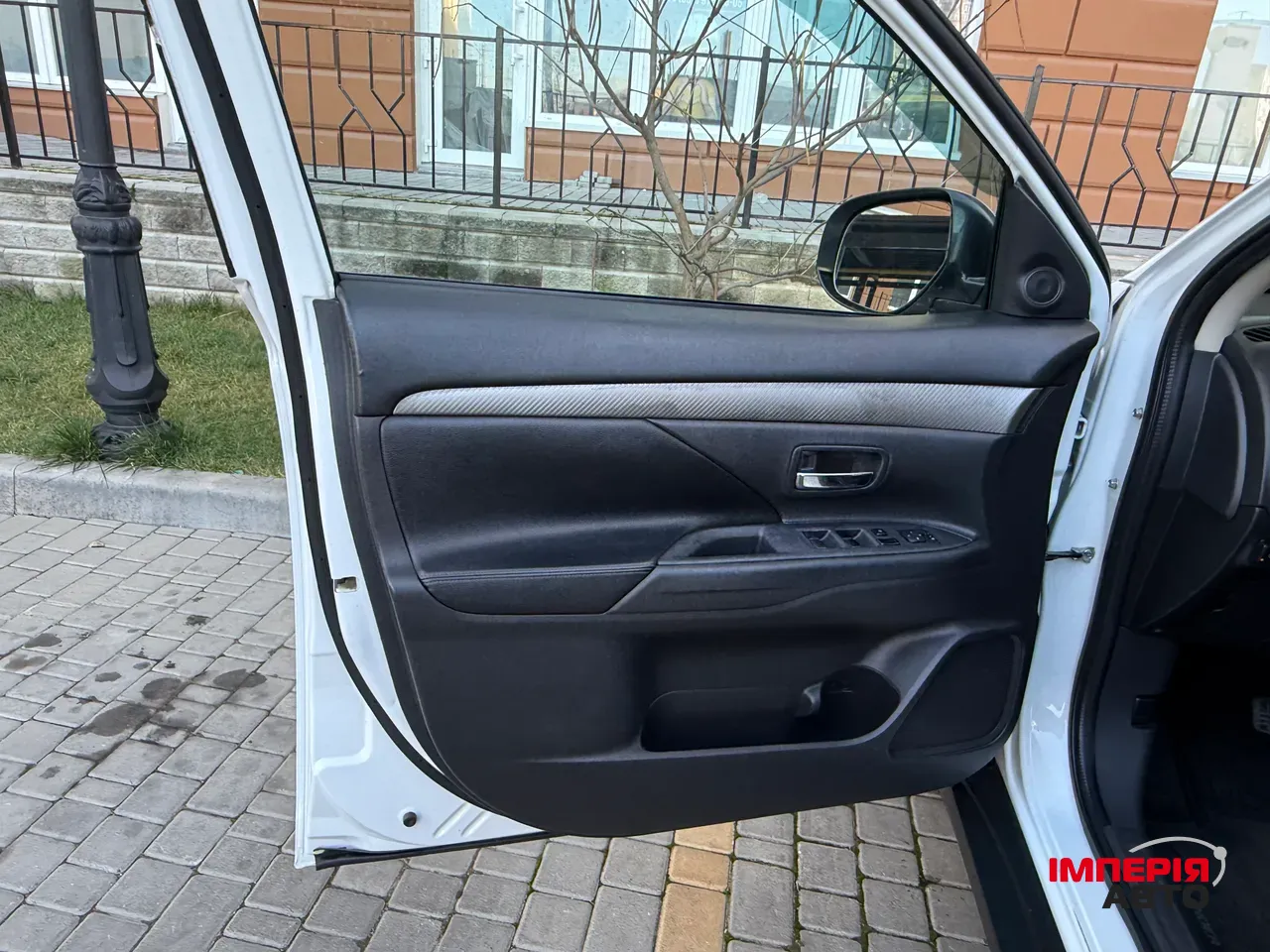 Mitsubishi Outlander - фото 53