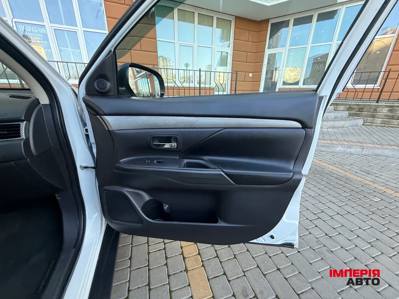 Mitsubishi Outlander - фото 43