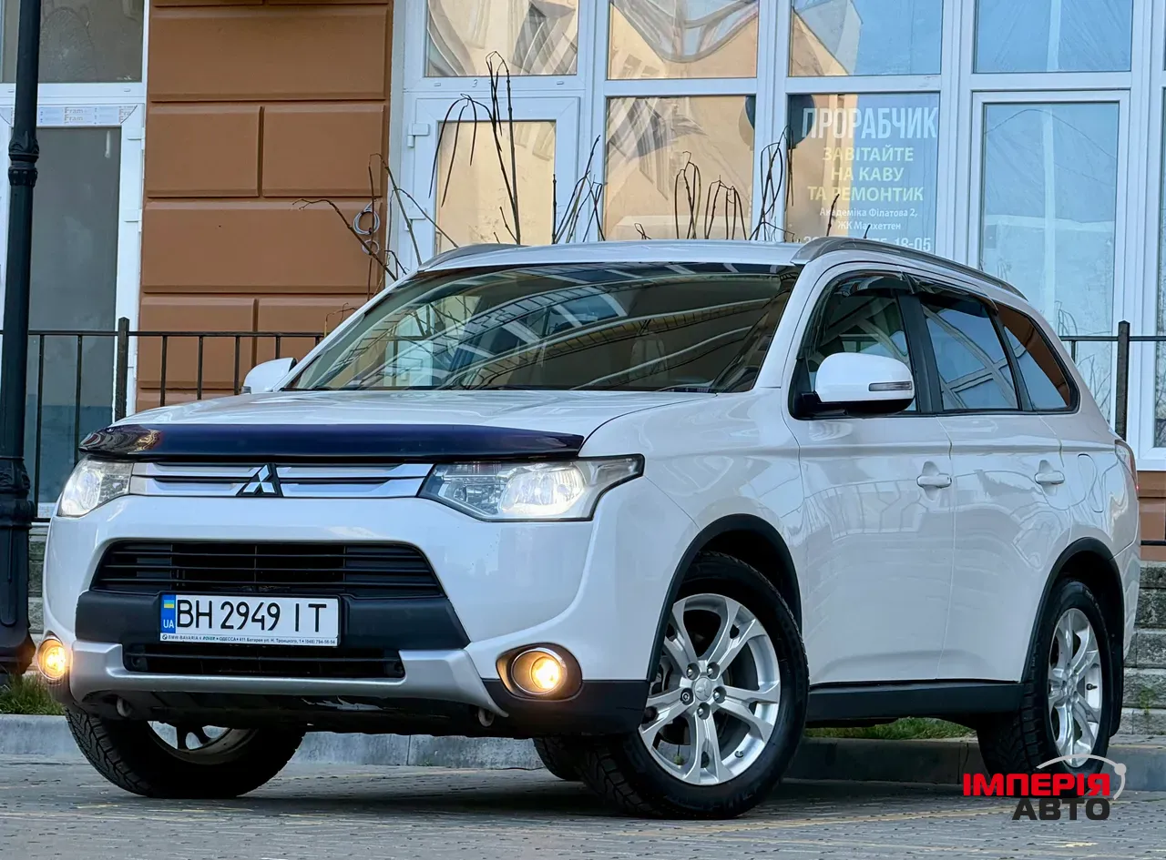 Mitsubishi Outlander - фото 9