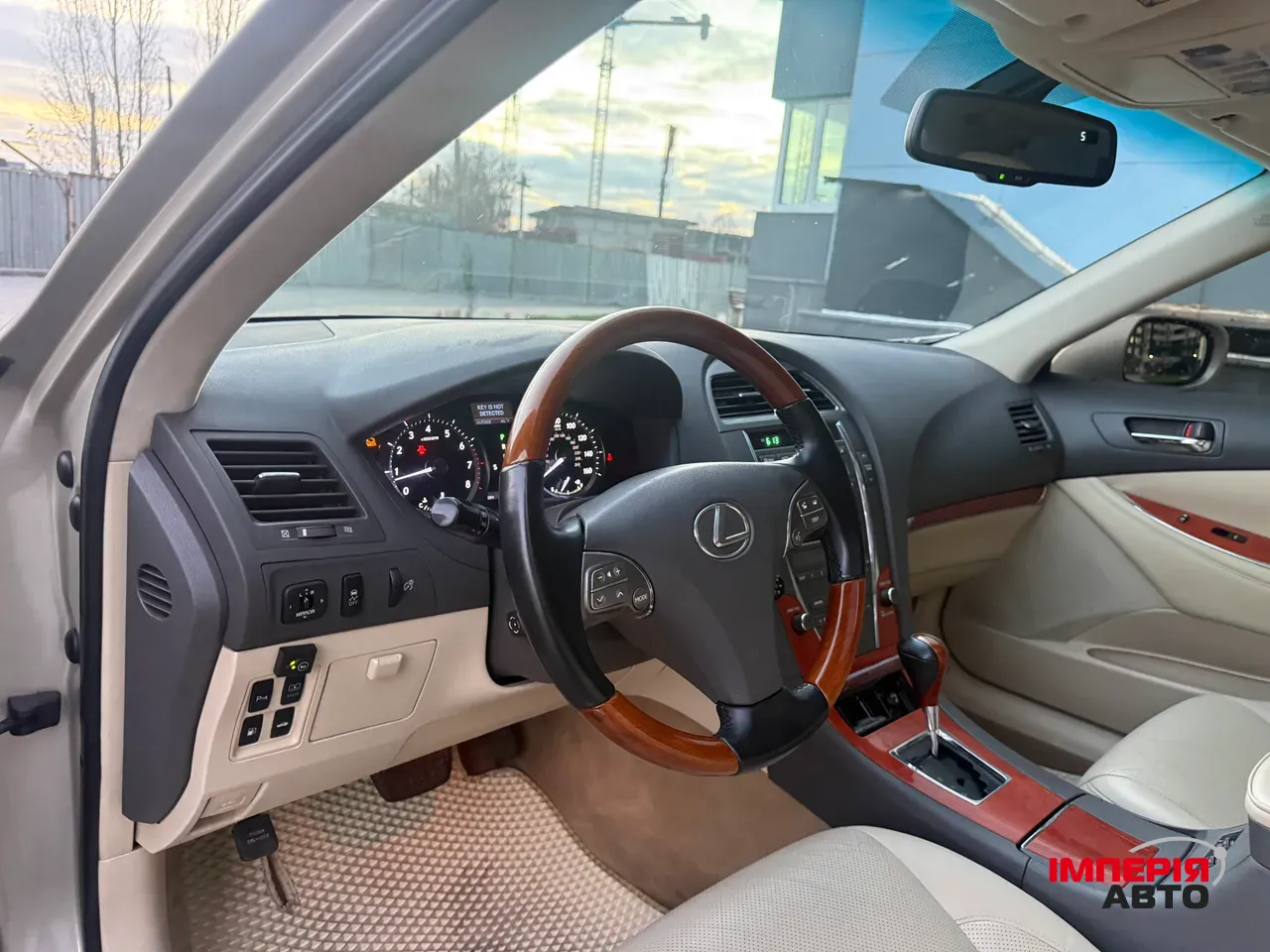 Lexus ES - фото 40