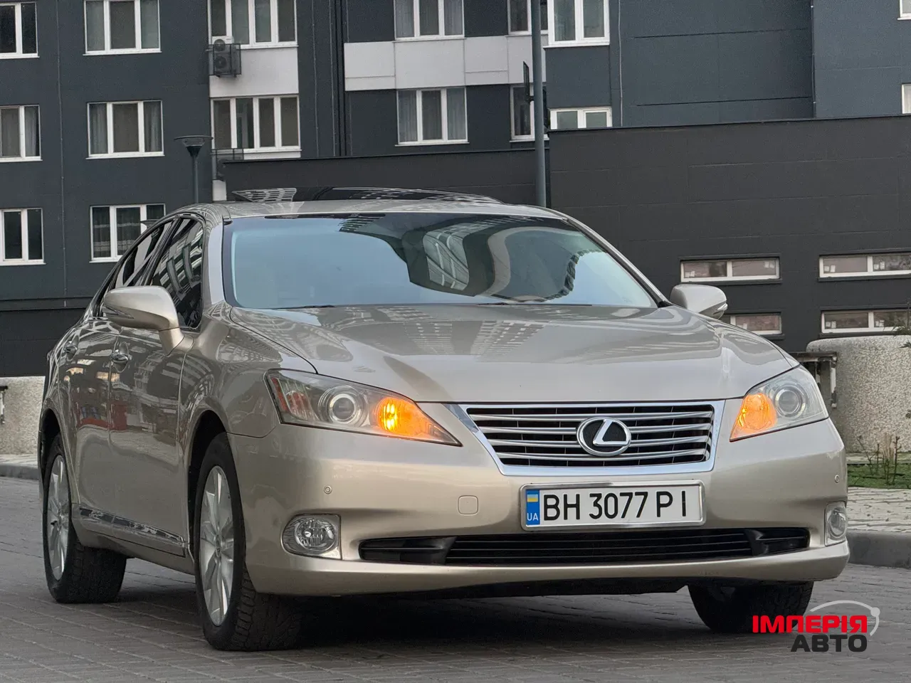 Lexus ES - фото 6