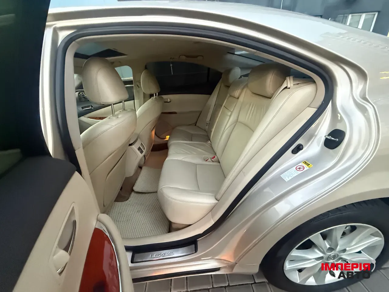 Lexus ES - фото 66