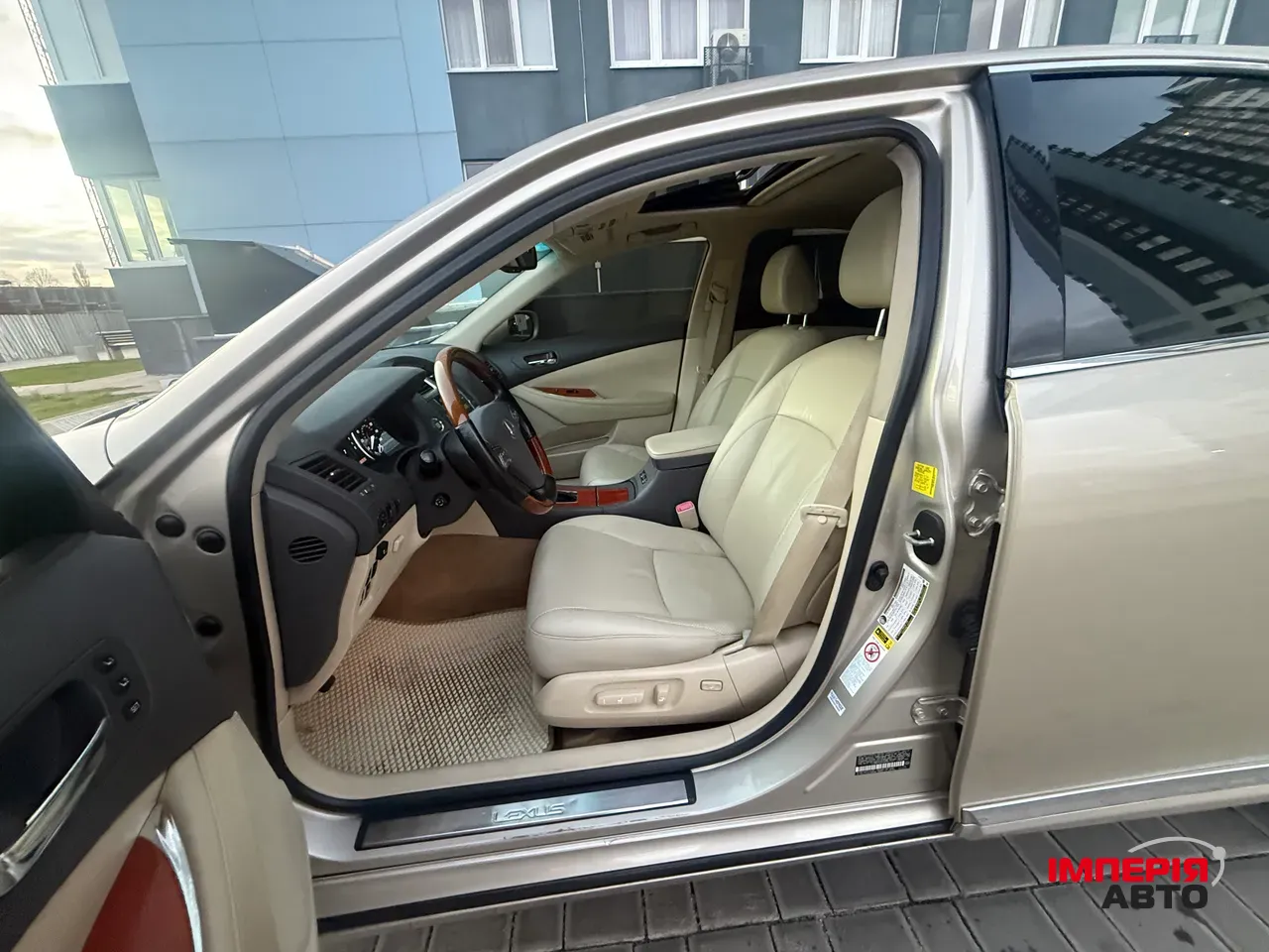 Lexus ES - фото 36