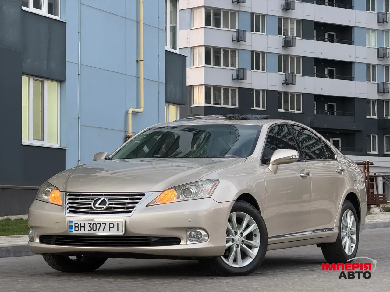 Lexus ES - фото 13