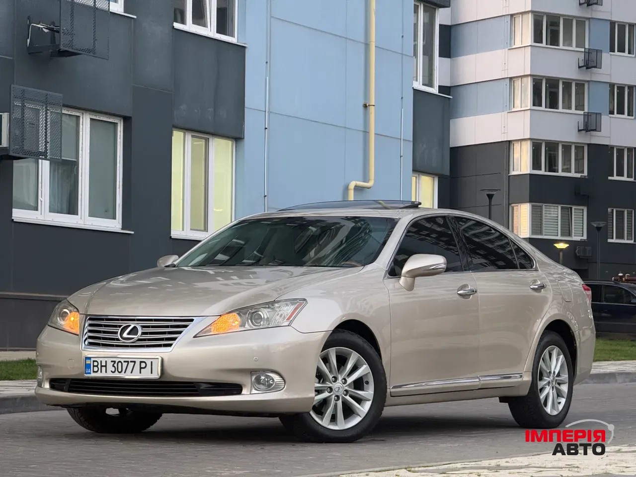 Lexus ES - фото 17