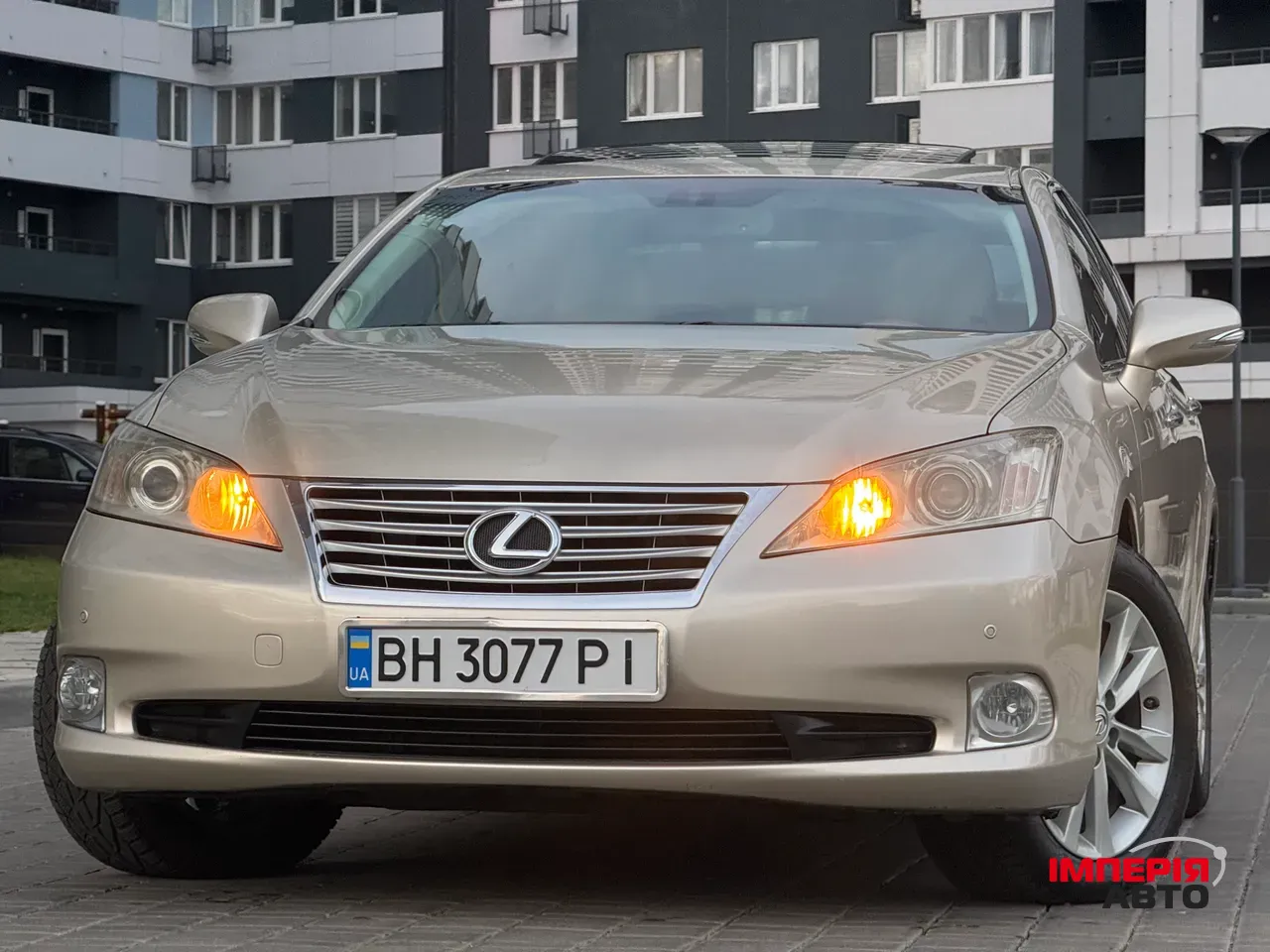 Lexus ES - фото 11