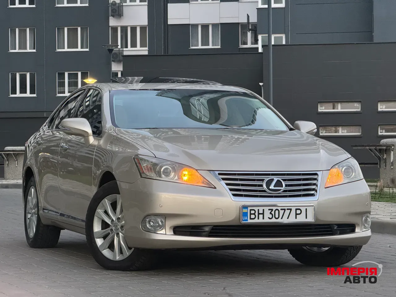 Lexus ES - фото 25