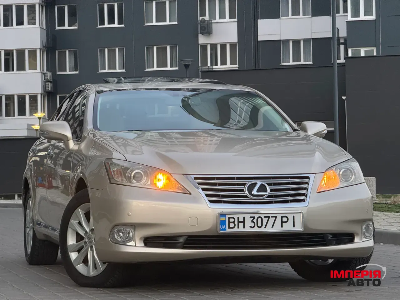 Lexus ES - фото 26