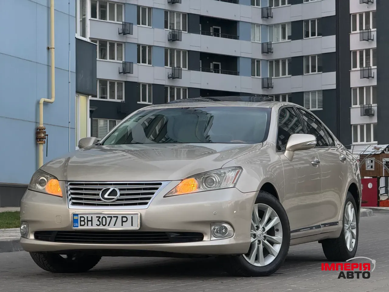 Lexus ES - фото 14