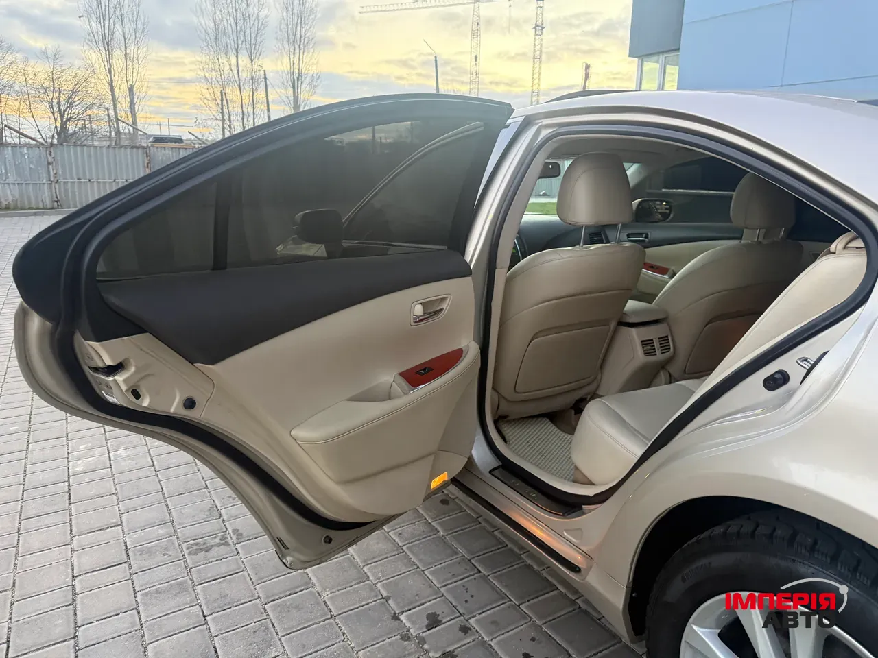 Lexus ES - фото 68