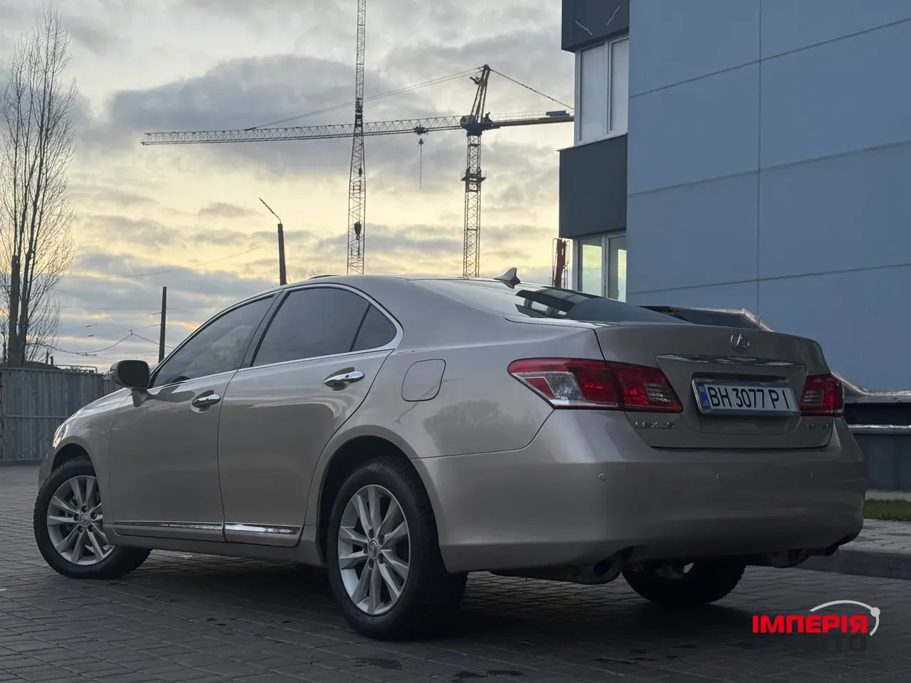 Lexus ES - фото 31