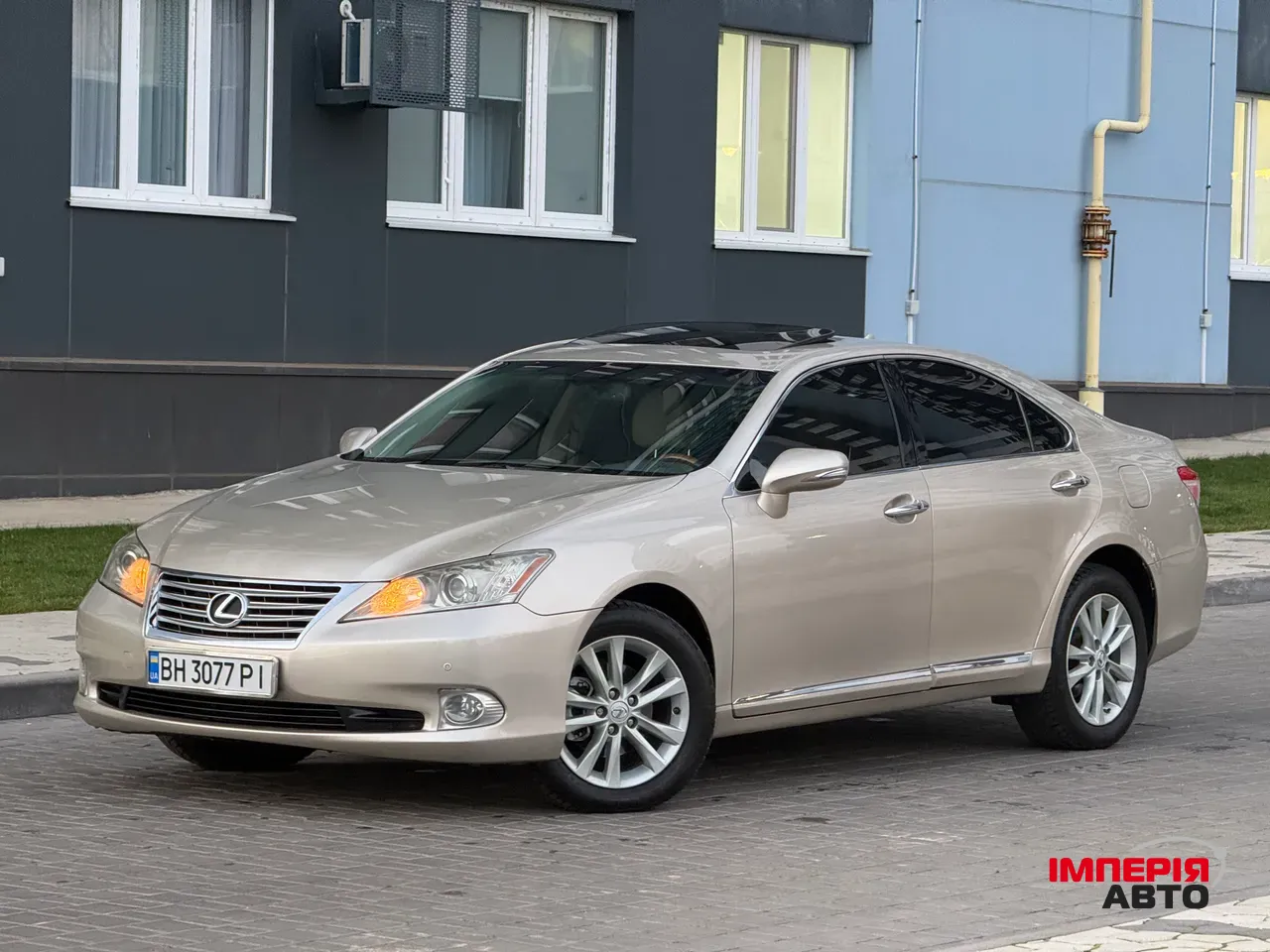 Lexus ES - фото 20