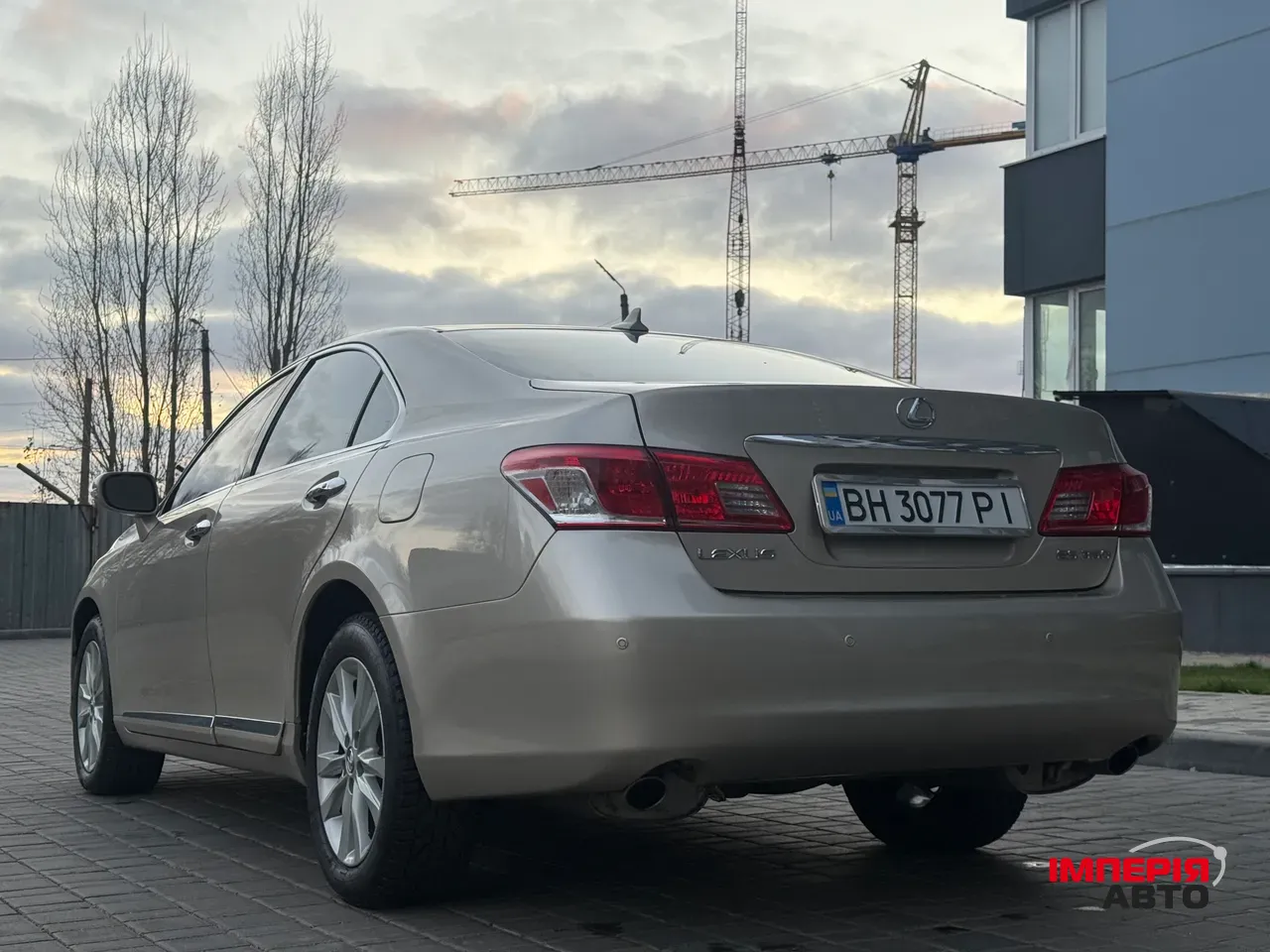 Lexus ES - фото 7