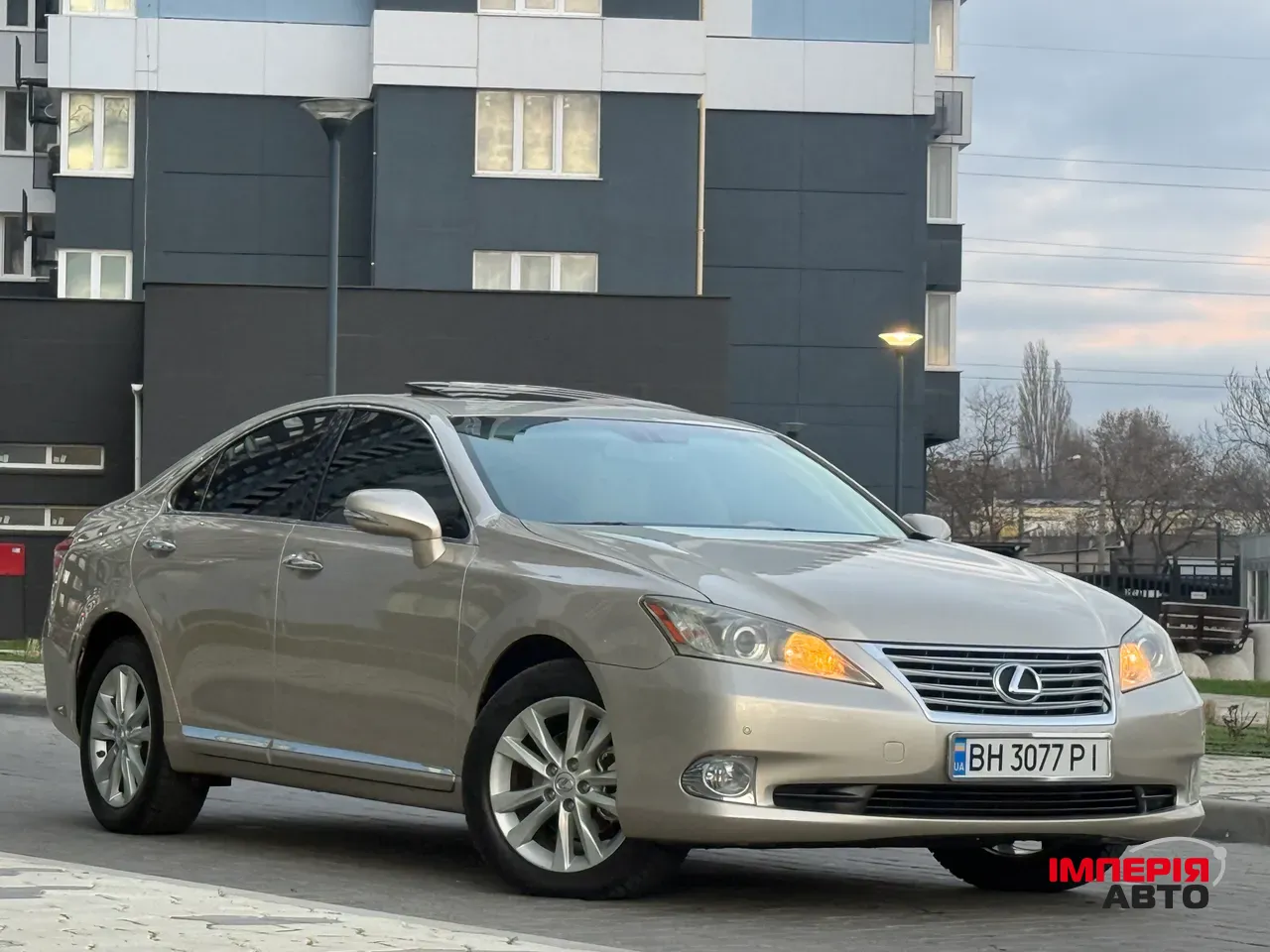 Lexus ES - фото 29