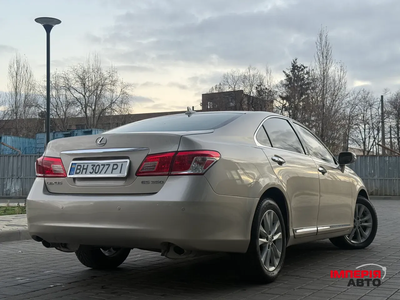 Lexus ES - фото 23