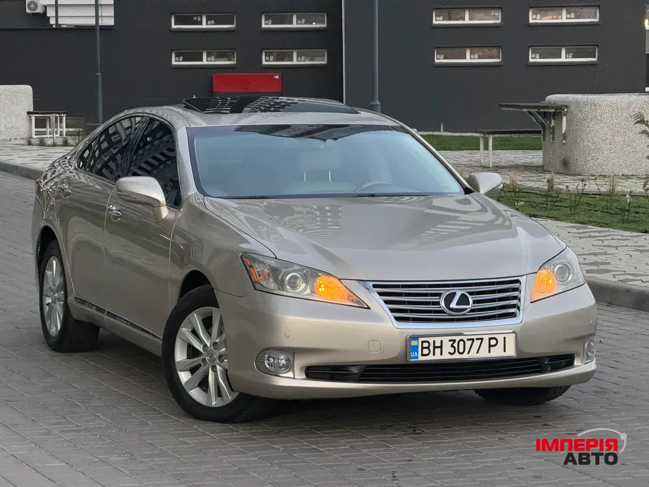 Lexus ES - фото 27