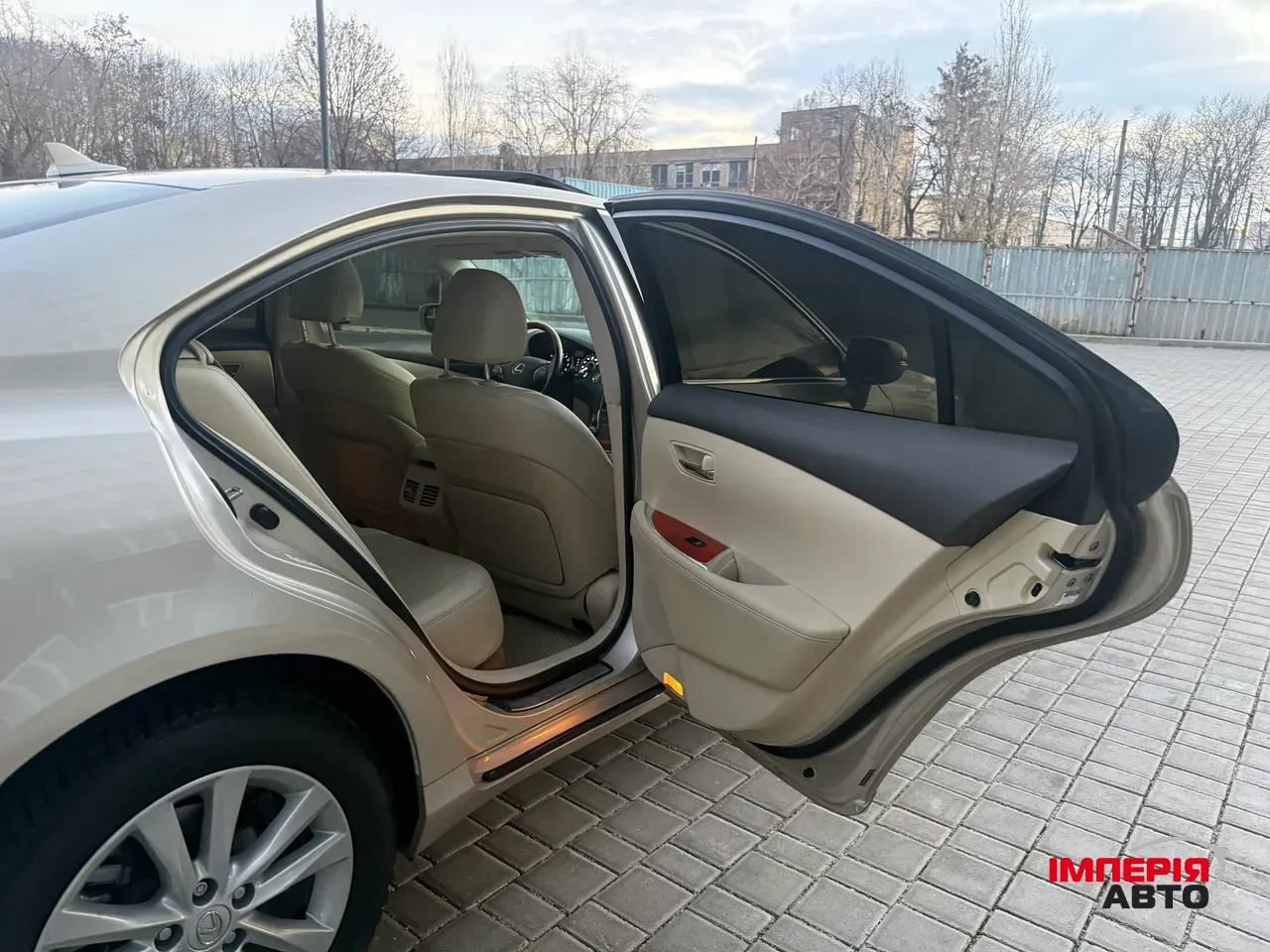 Lexus ES - фото 61