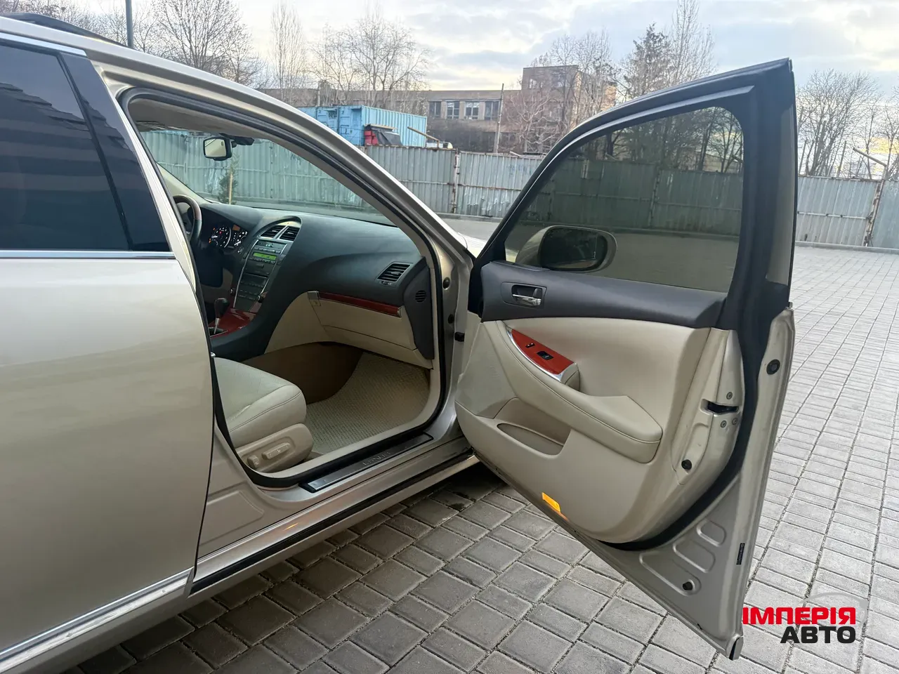 Lexus ES - фото 49