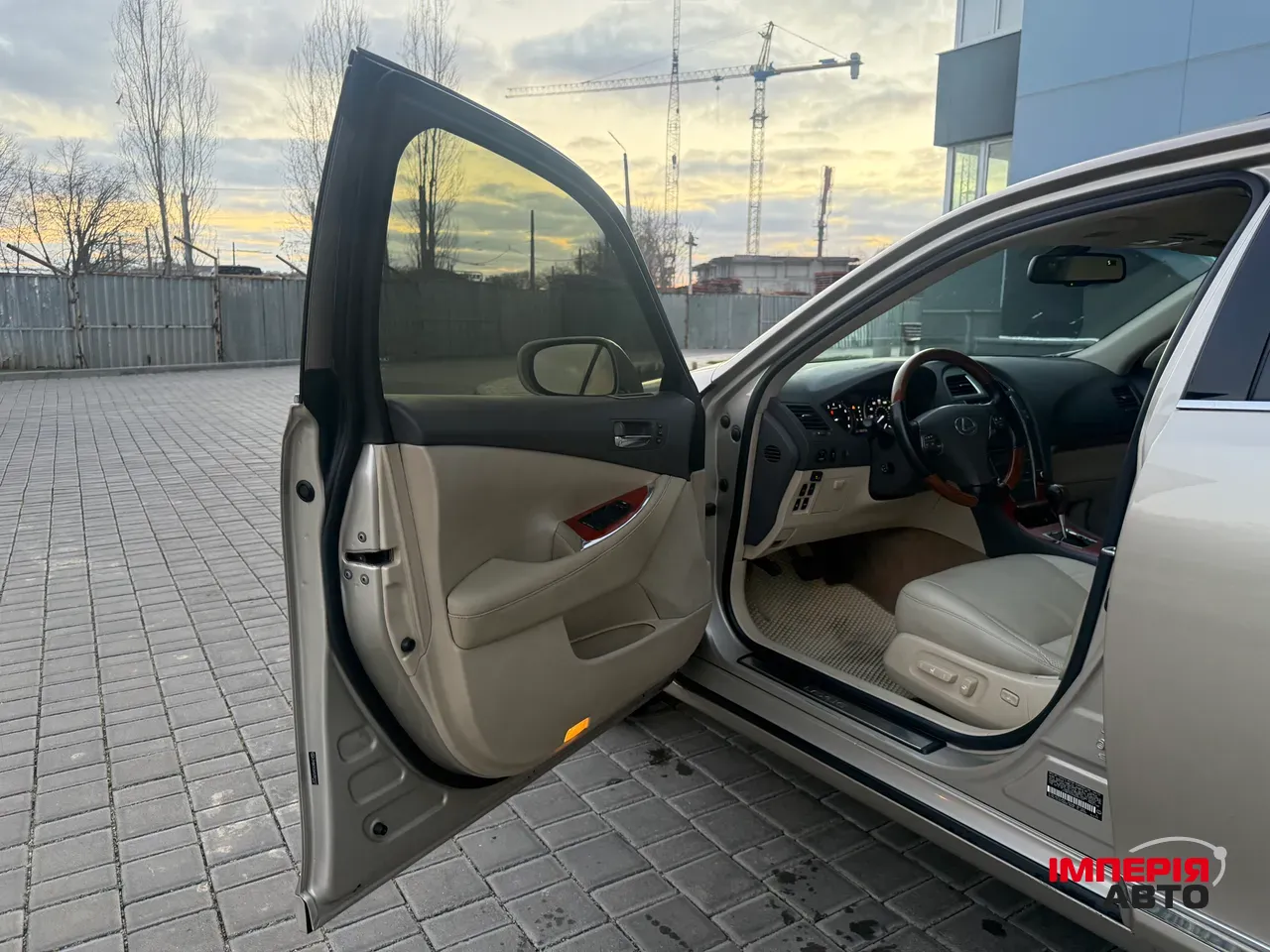 Lexus ES - фото 35