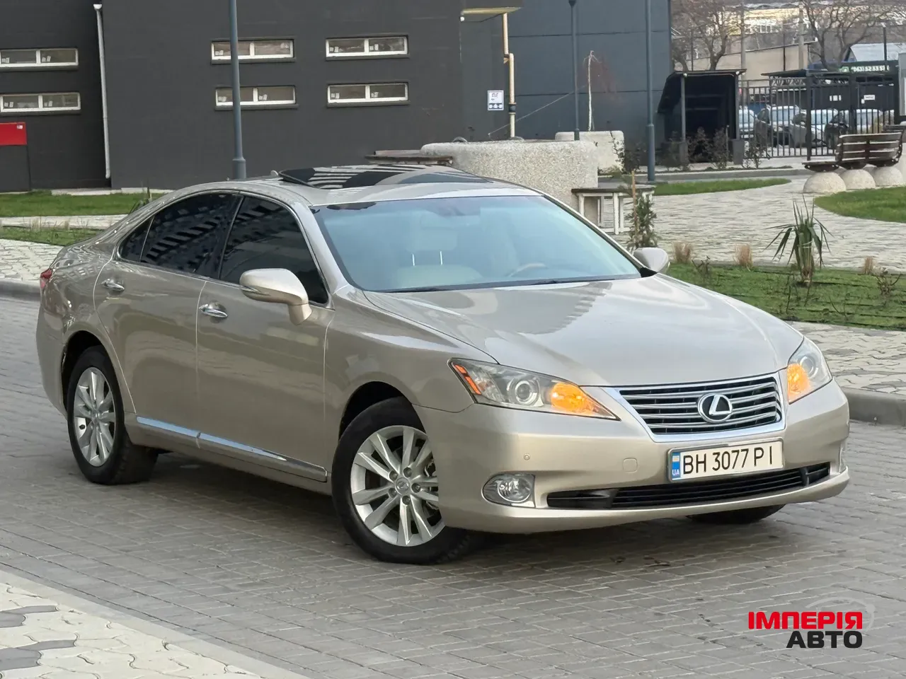 Lexus ES - фото 28