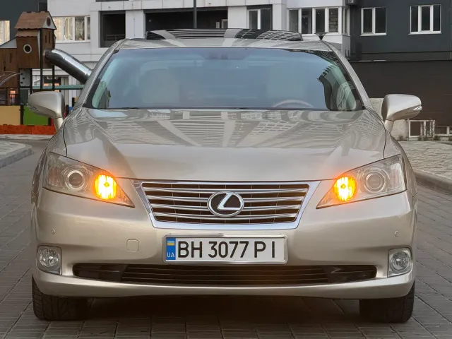 Lexus ES - фото 3