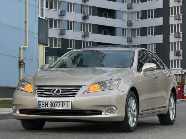 Lexus ES - фото 5