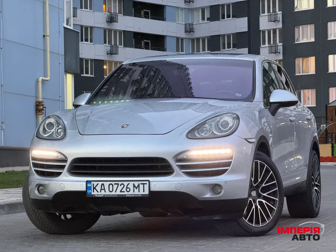 Porsche Cayenne - фото 11