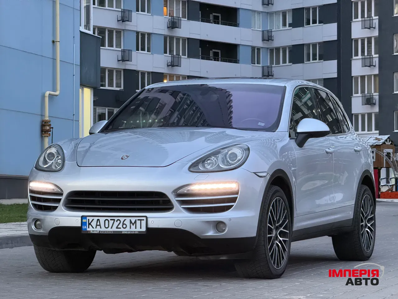 Porsche Cayenne - фото 7