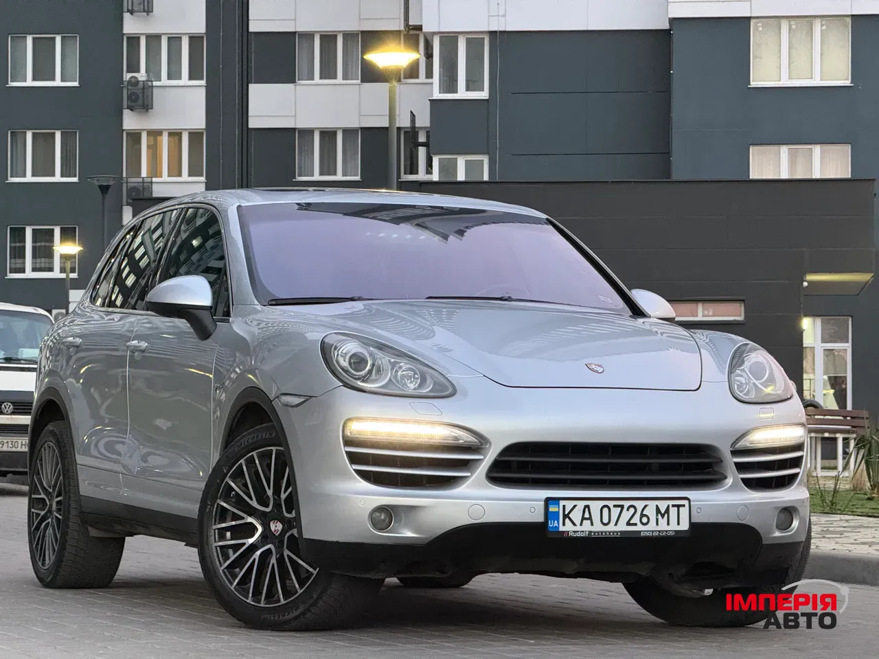 Porsche Cayenne - фото 23