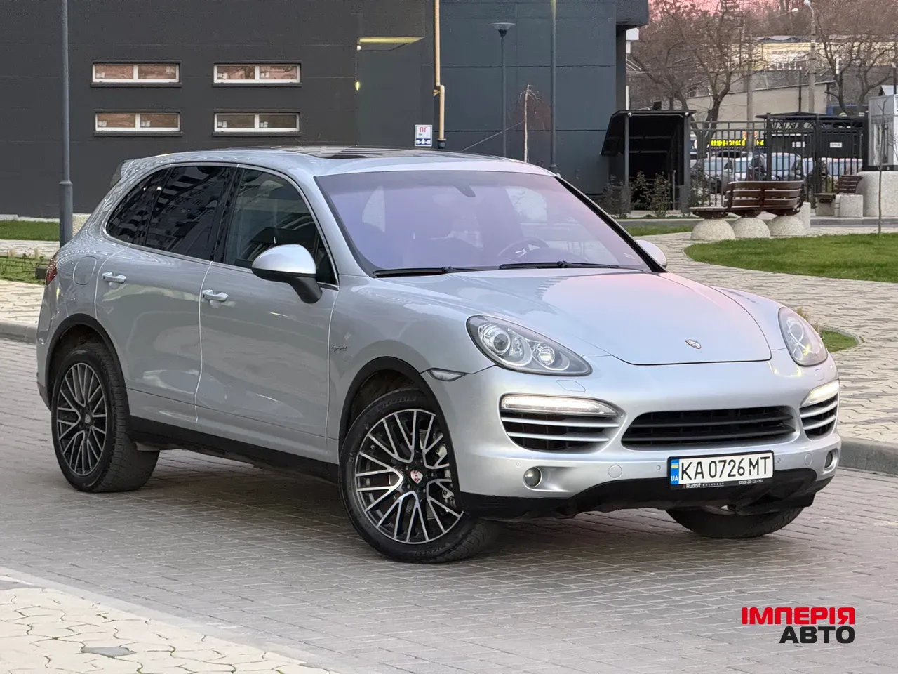 Porsche Cayenne - фото 25