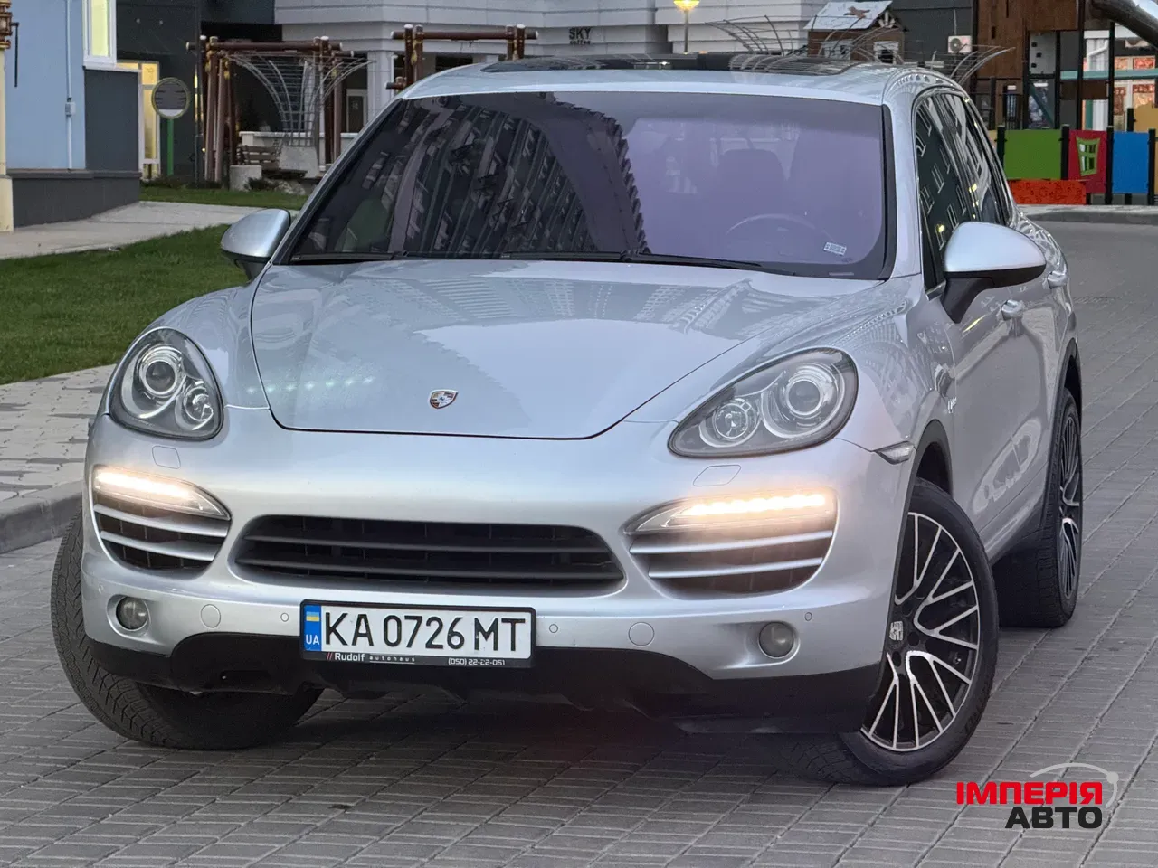 Porsche Cayenne - фото 17