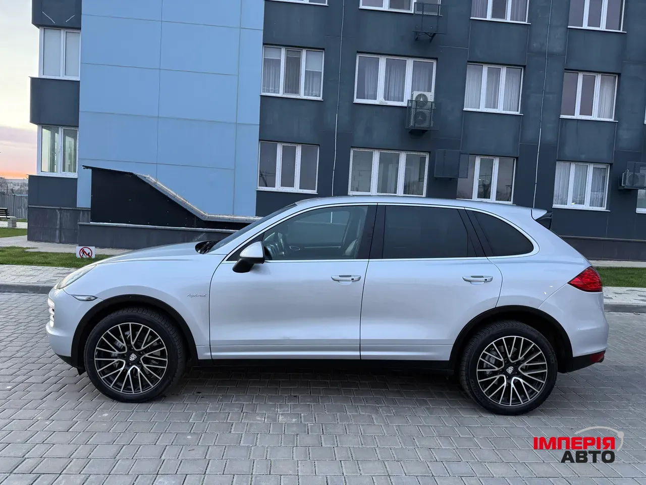 Porsche Cayenne - фото 6