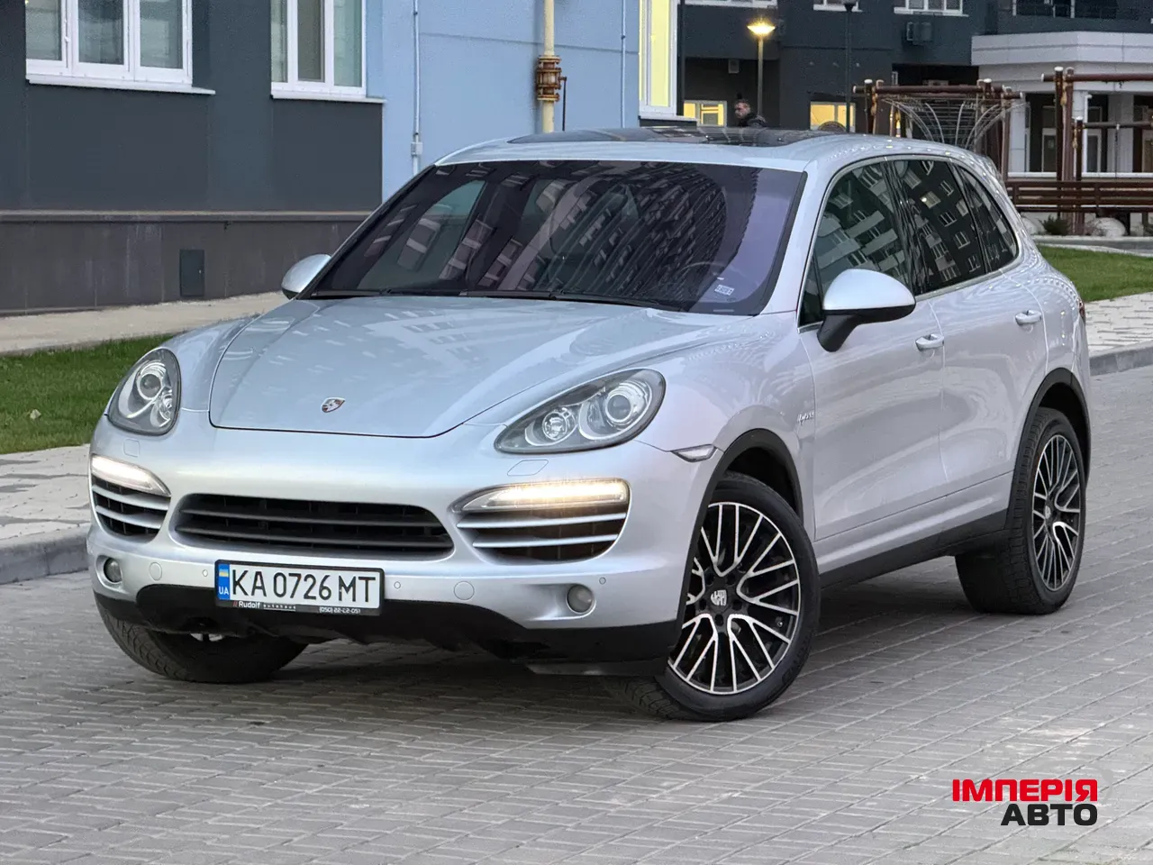 Porsche Cayenne - фото 18