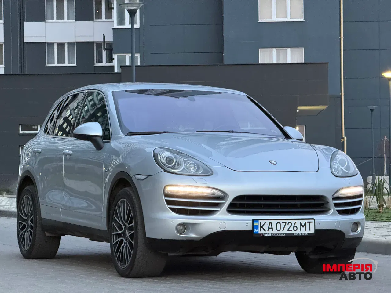 Porsche Cayenne - фото 4