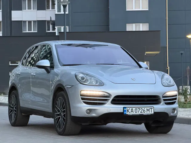 Porsche Cayenne - фото 4
