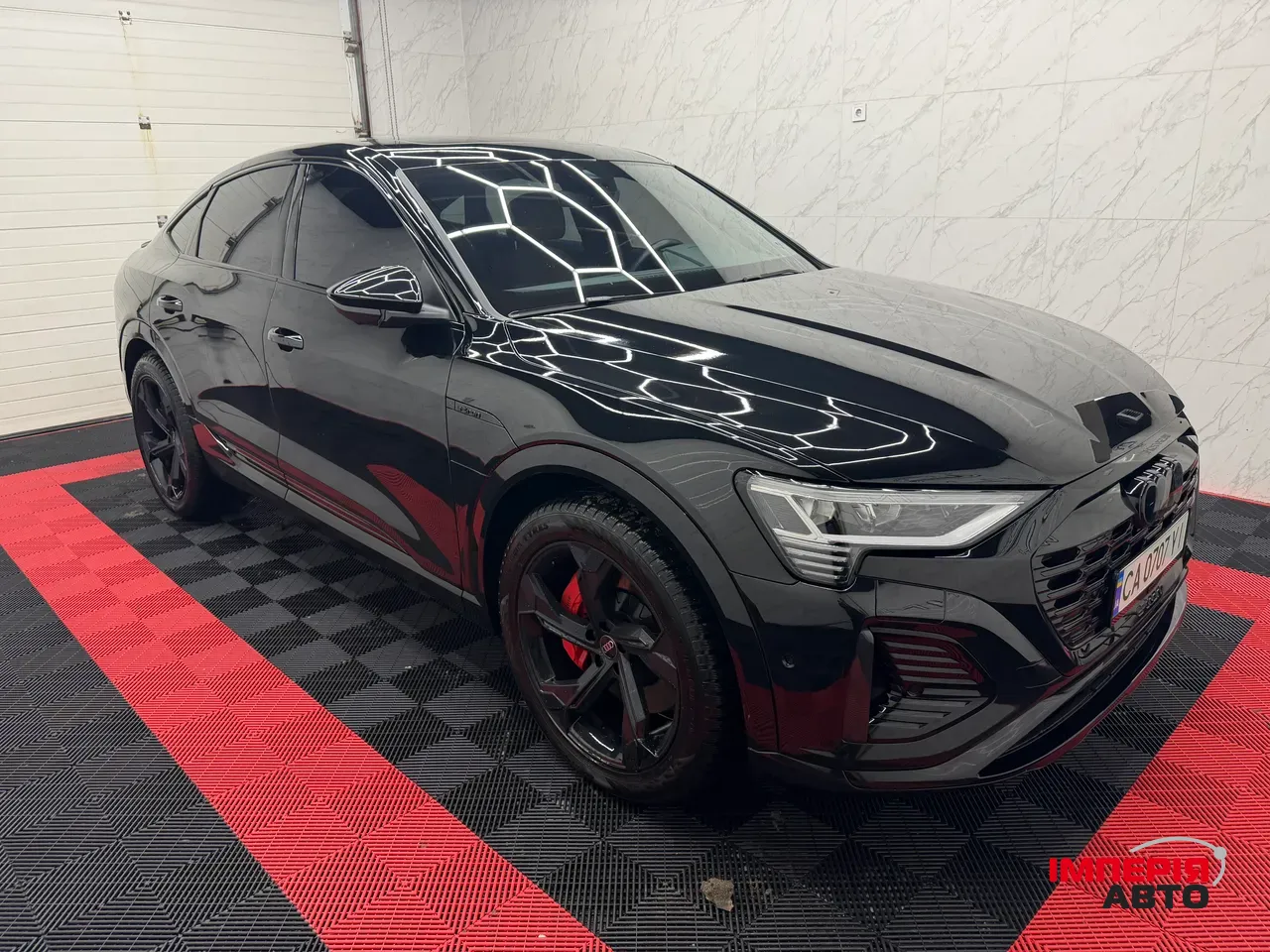 Audi Q8 e-tron - фото 2