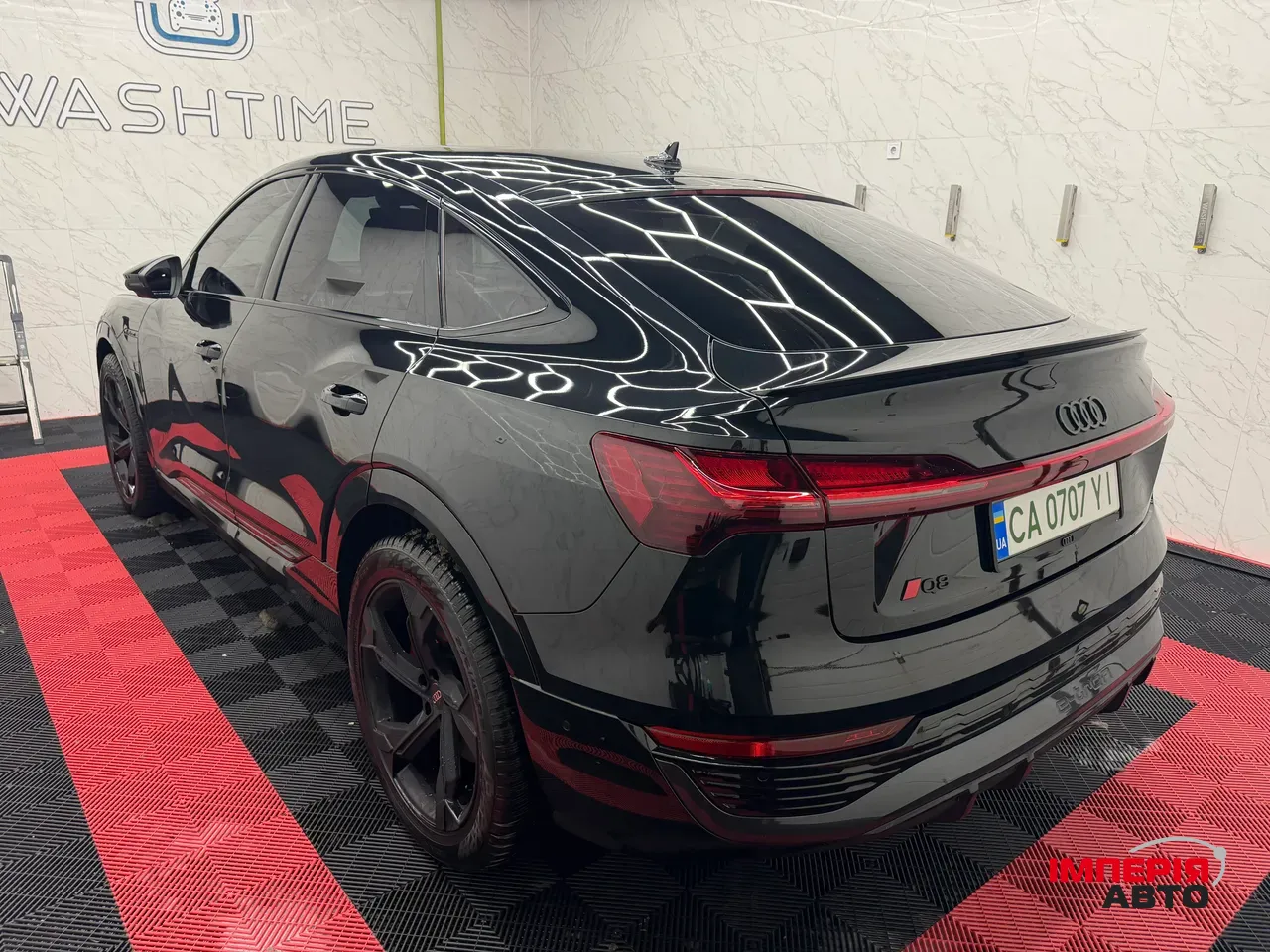 Audi Q8 e-tron - фото 4