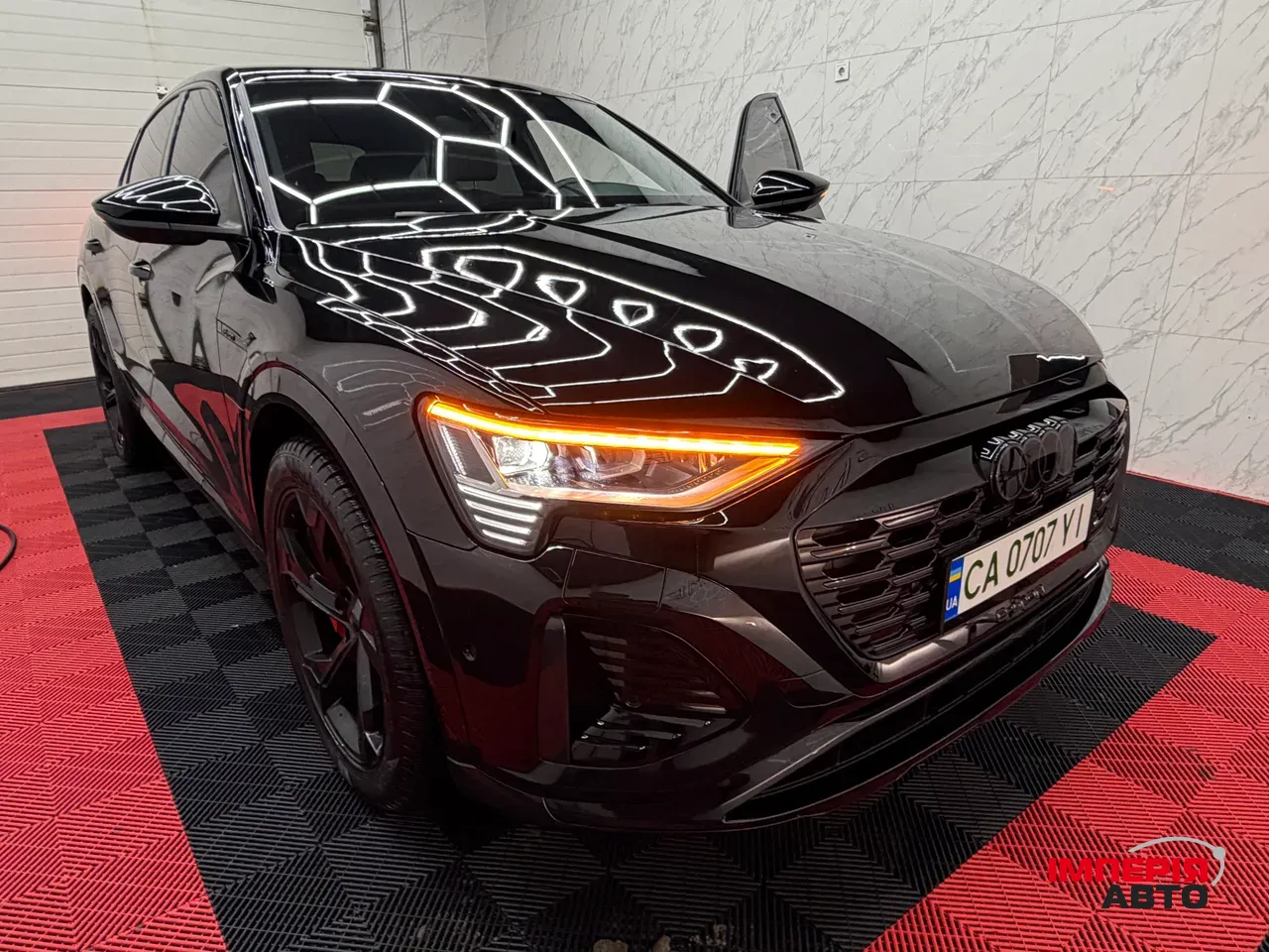 Audi Q8 e-tron - фото 16