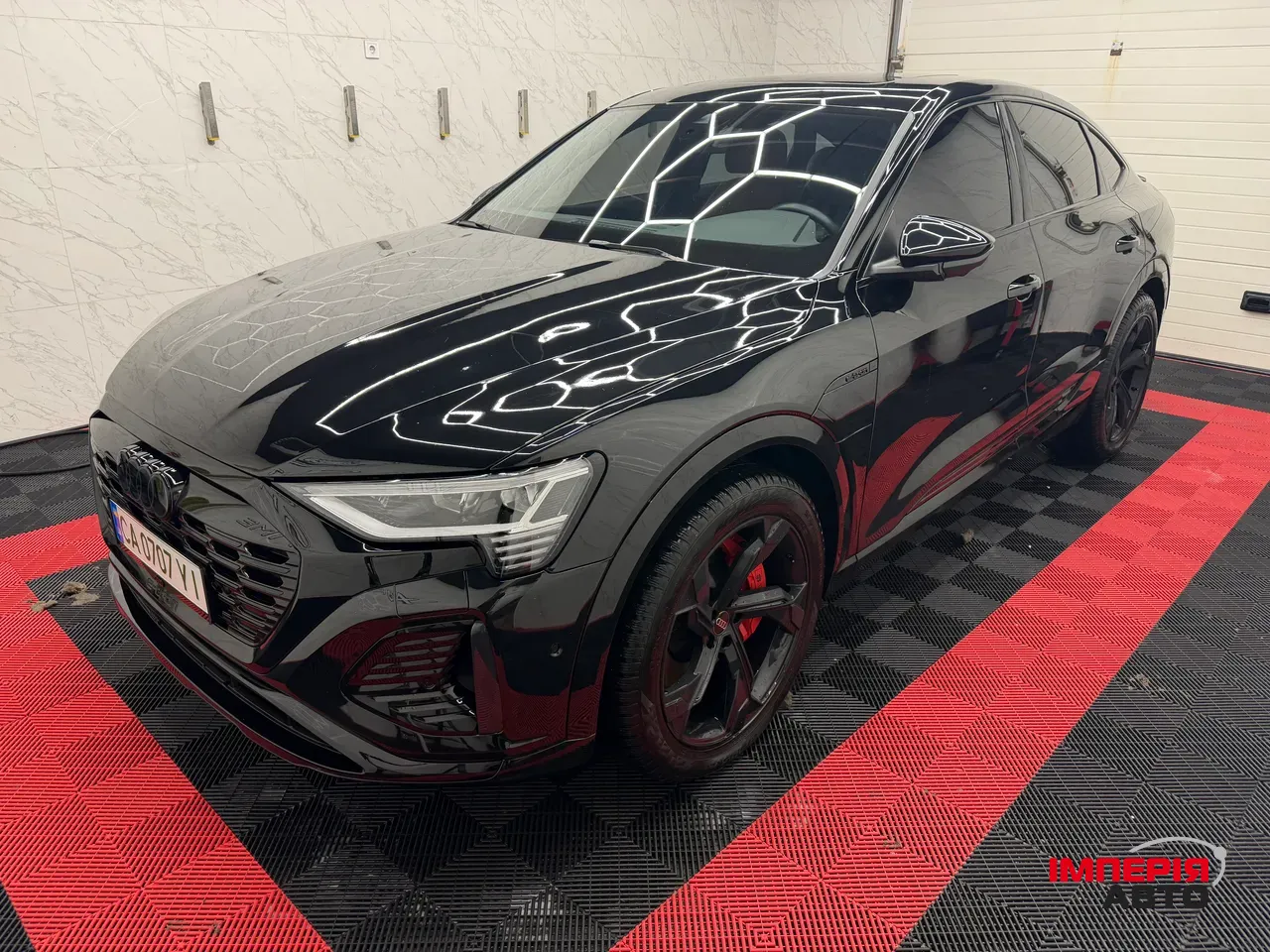 Audi Q8 e-tron - фото 3