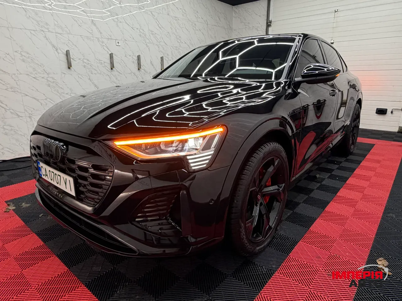 Audi Q8 e-tron - фото 17