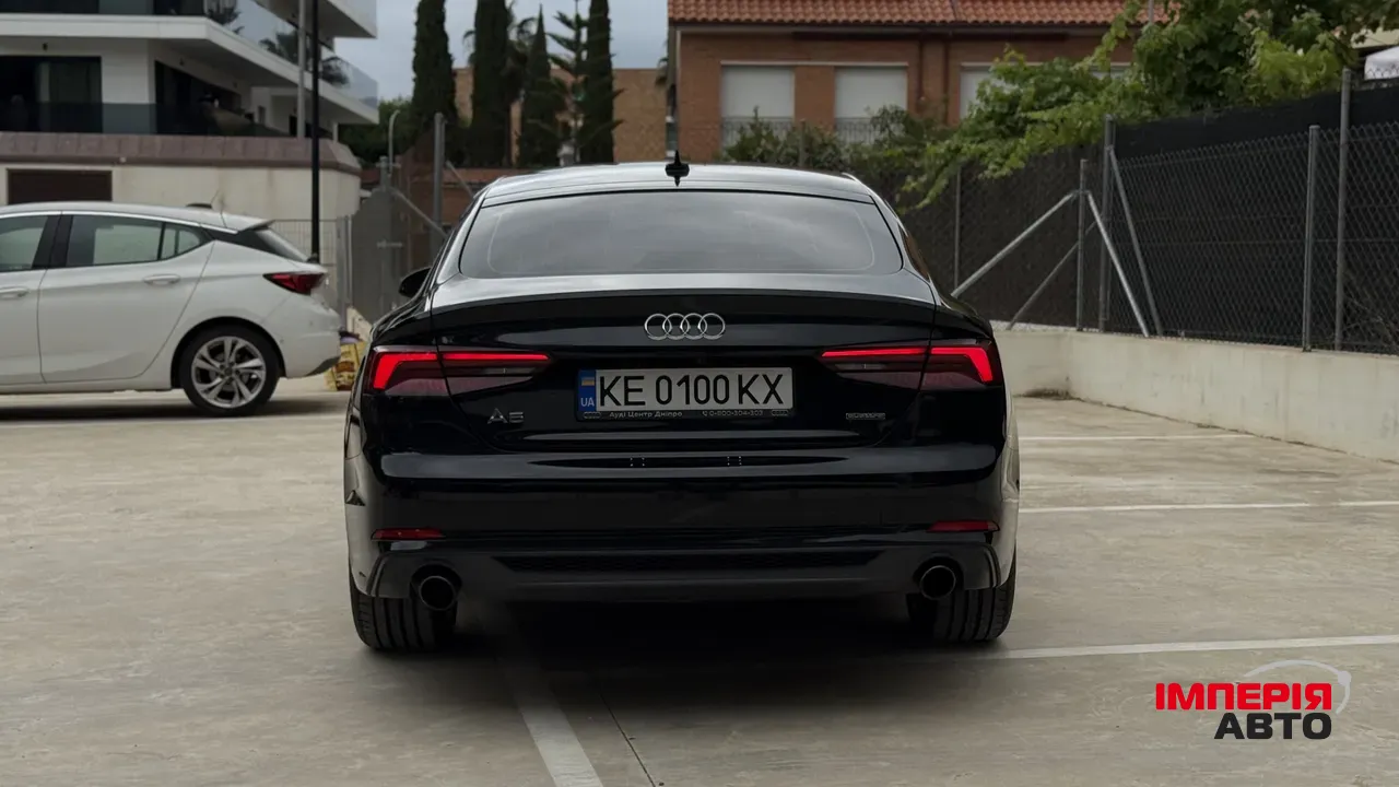 Audi A5 - фото 8