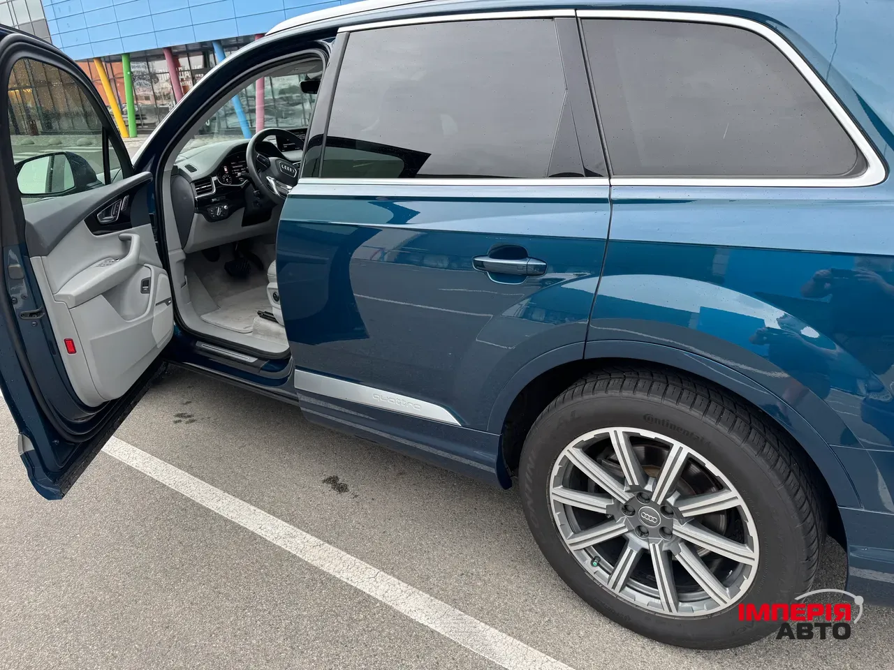 Audi Q7 - фото 19