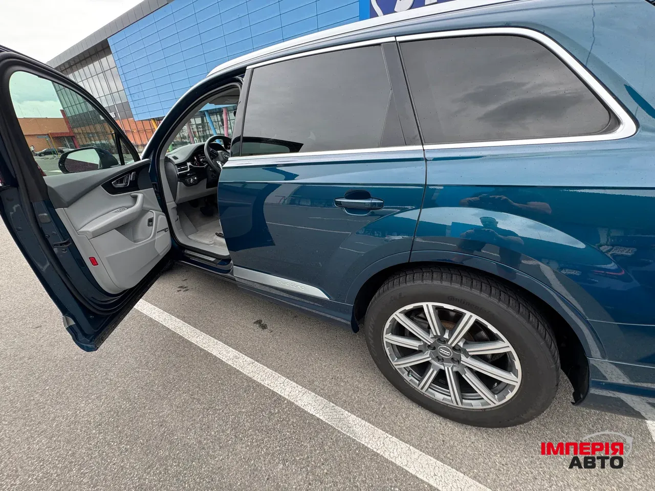 Audi Q7 - фото 20