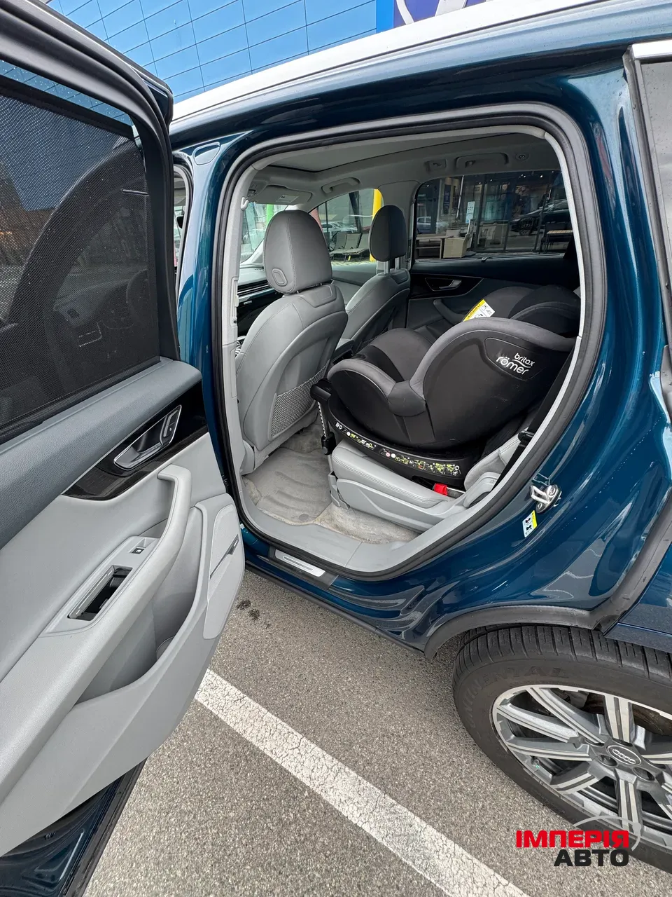 Audi Q7 - фото 23